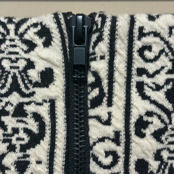 WGB by Walter Baker NWT Amanda Skirt - Picture 5 of 9